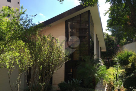 Apartamento à venda com 4 quartos, sendo 3 suítes, em Bosque da Saúde, São Paulo, SP