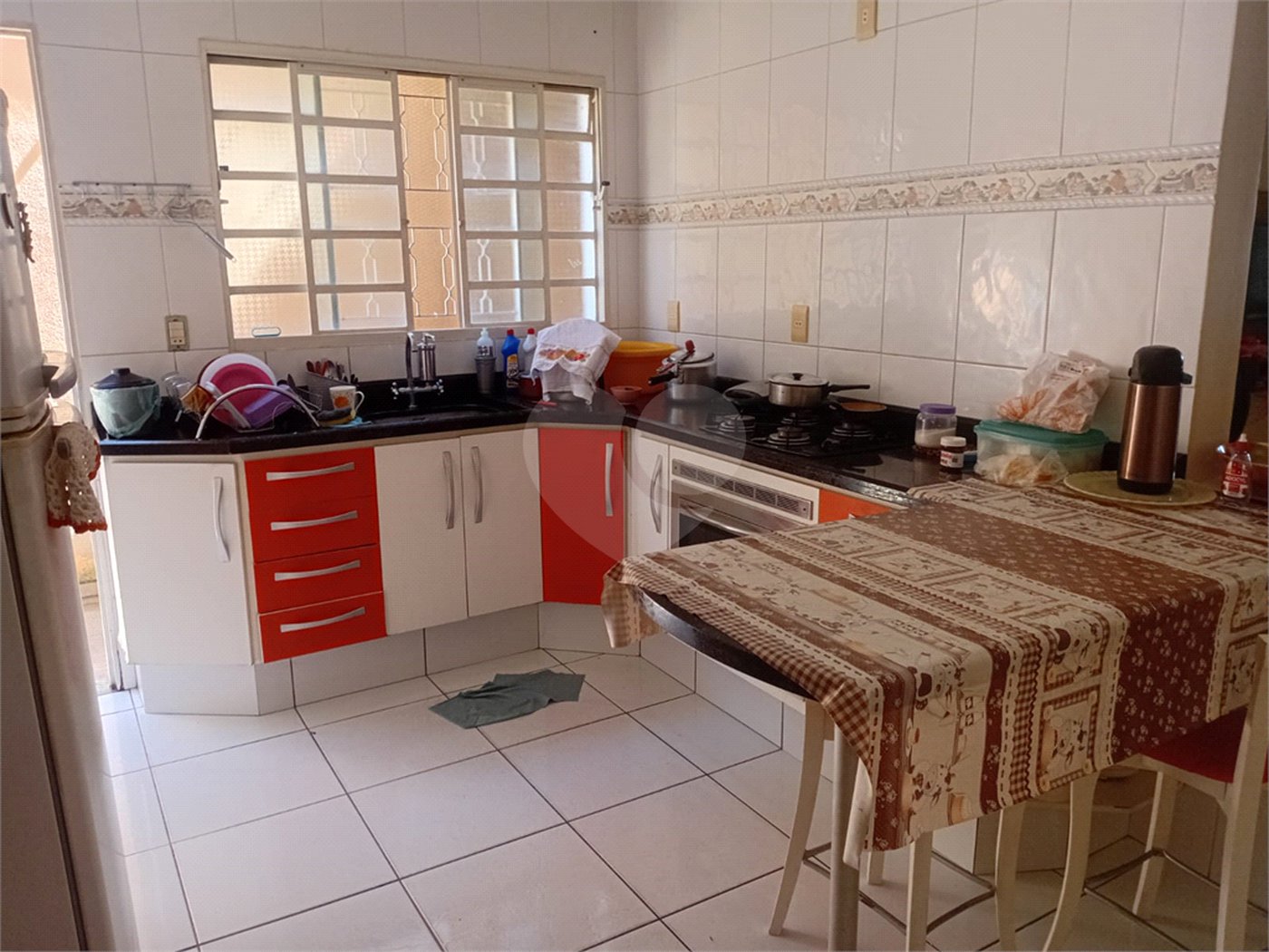 Casa à venda com 3 quartos, sendo 1 suíte,  em Jardim Santo Onofre, São José dos Campos, SP
