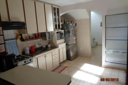 Casa Térrea à venda com 3 suítes em Ferreira, São Paulo, SP