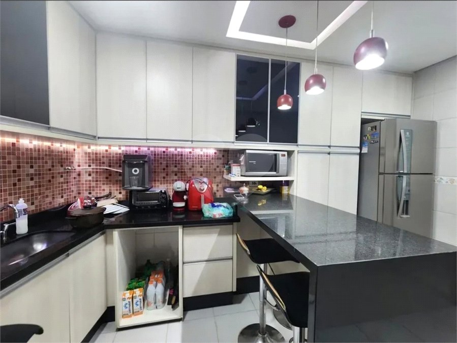 Casa à venda com 2 suítes em Vila Tiradentes, São Paulo, SP
