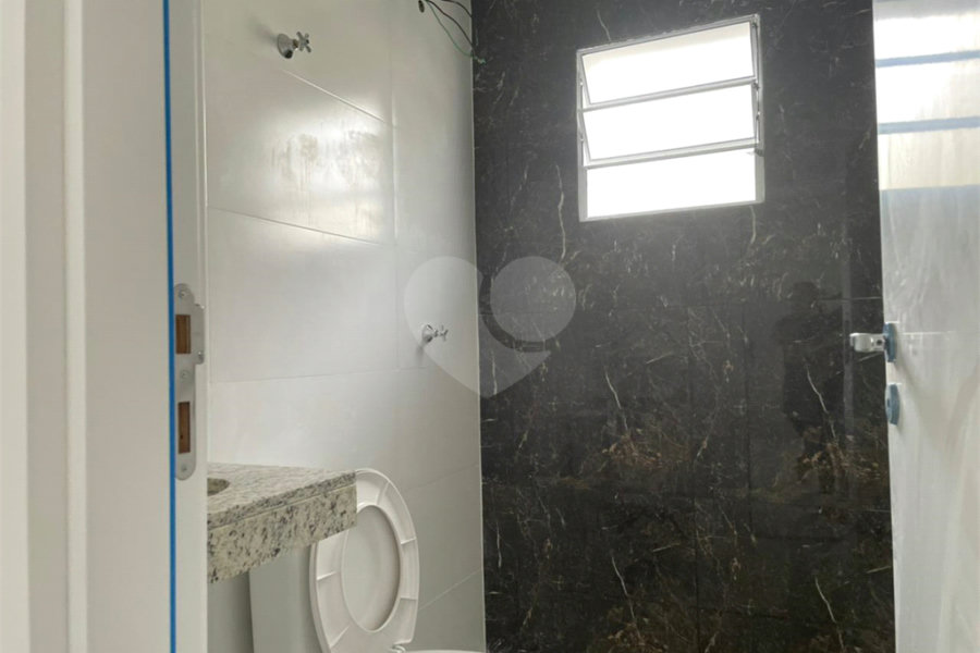 Casa à venda com 2 quartos no condomínio Hebe, São Paulo - SP