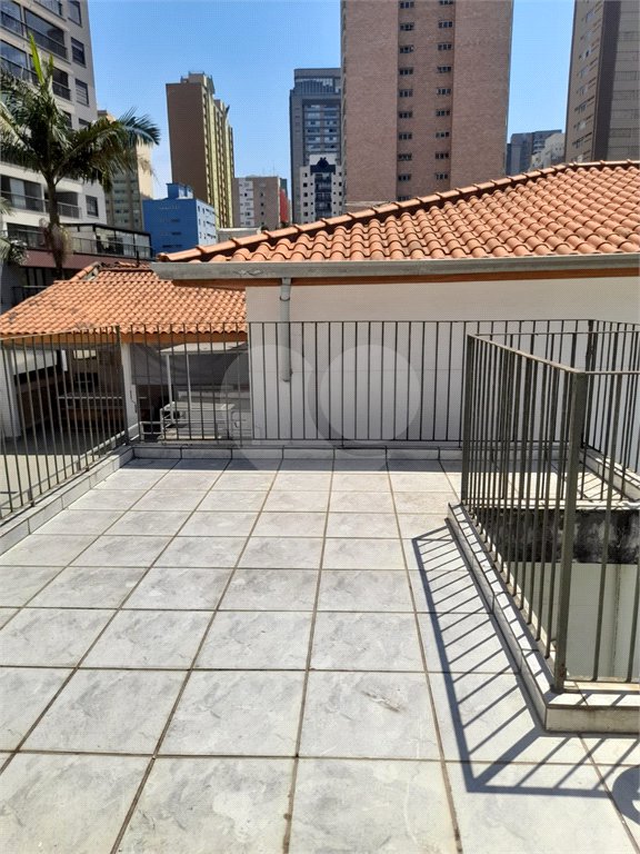 Sobrado à venda com 3 quartos, sendo 1 suíte, em Vila Mariana, São Paulo, SP