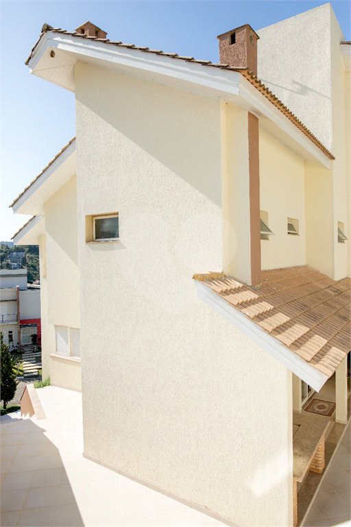 Sobrado à venda ou para alugar com 4 suítes em Jardim Imperial Hills Iii, Arujá, SP