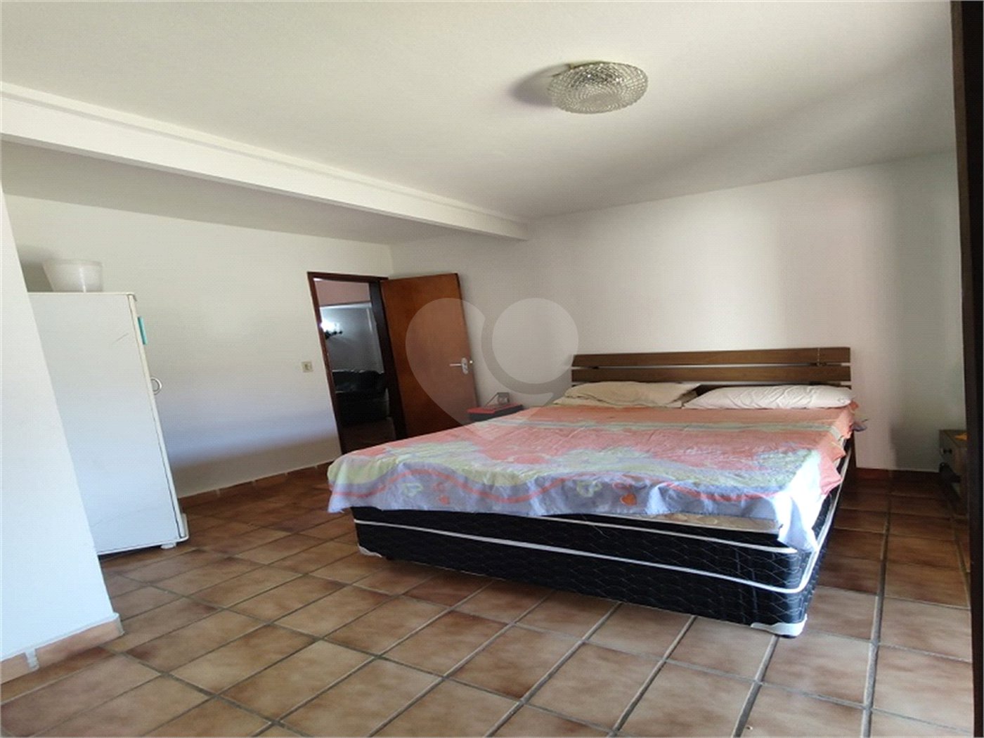 Chácara à venda com 5 quartos, sendo 3 suítes, em Chácaras Fernão Dias, Atibaia, SP