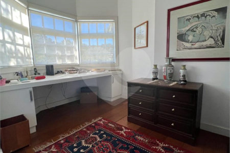 Casa à venda com 3 suítes no condomínio Fazenda Morumbi, São Paulo - SP