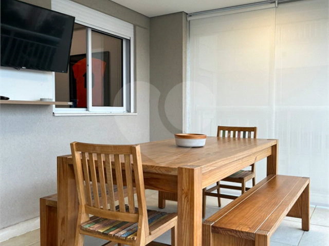 Apartamento à venda com 2 quartos em Santo Amaro, São Paulo, SP