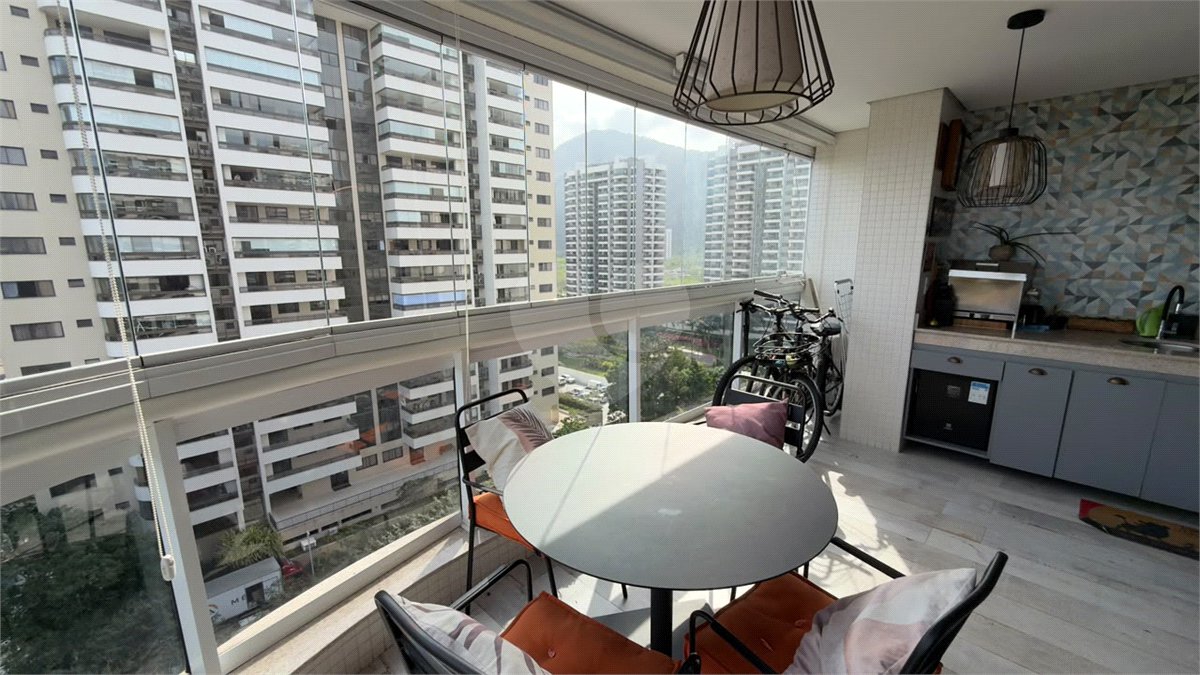 Apartamento à venda com 3 quartos, sendo 1 suíte,  em Camorim, Rio de Janeiro, RJ