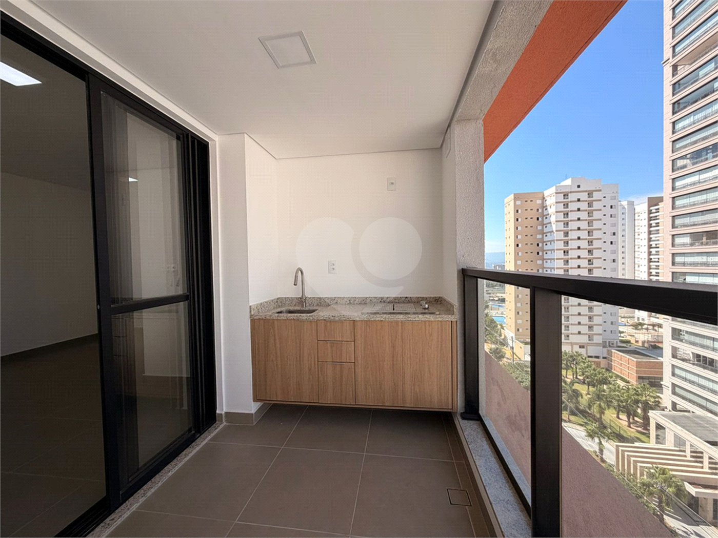 Apartamento à venda ou para alugar com 2 quartos, sendo 1 suíte, em Parque Campolim, Sorocaba, SP