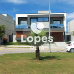 Casa à venda com 5 quartos, sendo 4 suítes, no condomínio Alphaville 1, São José dos Campos - SP