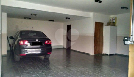Casa à venda com 3 quartos, sendo 1 suíte,  no condomínio Residencial Morada do Horto, São Paulo - SP
