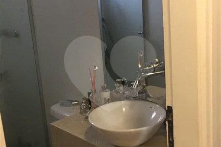 Apartamento à venda com 3 quartos, sendo 1 suíte, em Santana, São Paulo, SP