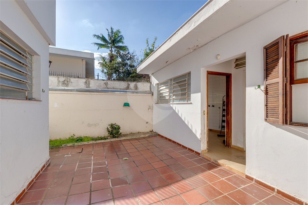 Sobrado à venda com 3 quartos, sendo 1 suíte, em Alto da Boa Vista, São Paulo, SP