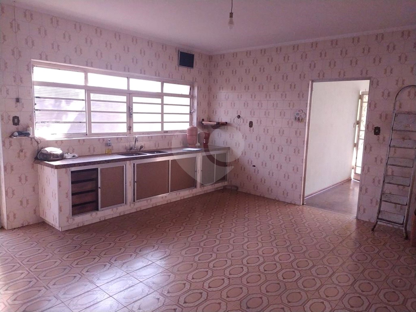 Casa à venda com 2 quartos no Centro, Vinhedo, SP