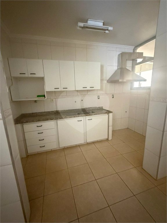 Apartamento à venda com 3 quartos, sendo 1 suíte, no Centro, Ribeirão Preto, SP