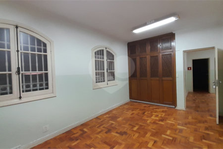 Sobrado para alugar com 5 quartos, sendo 3 suítes, em Jardim do Mar, São Bernardo do Campo, SP