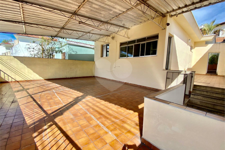 Sobrado à venda com 3 quartos em Aclimação, São Paulo, SP