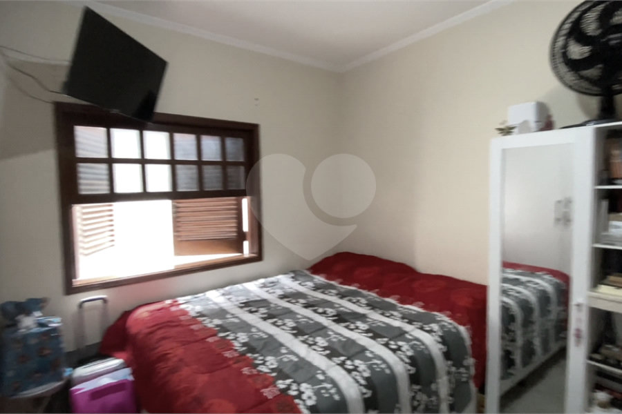 Casa à venda com 4 quartos, sendo 2 suítes, em Jardim Guanca, São Paulo, SP