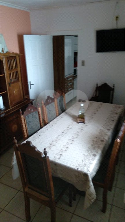 Casa à Venda no bairro Jacobucci!