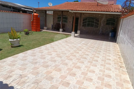 Casa à venda com 2 quartos, sendo 1 suíte,  em Vista Linda, Bertioga, SP