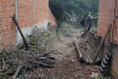 Terreno à Venda em São Carlos, no bairro Vila Prado