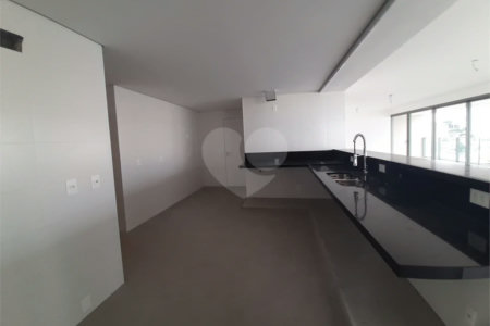 Apartamento à venda com 4 suítes em Santana, São Paulo, SP