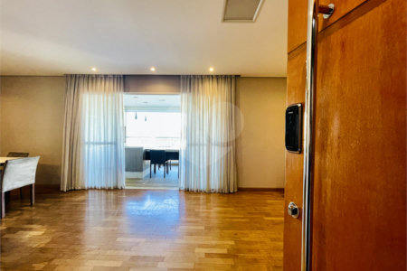 Apartamento à venda com 3 suítes no Centro, São Bernardo do Campo, SP