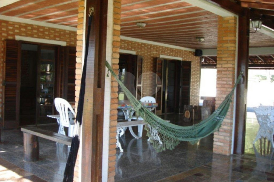 Sítio à venda com 10 quartos em Sítio Arueira, Piracaia, SP