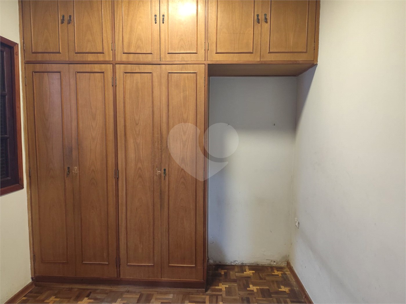 Sobrado à venda com 2 quartos em Vila Nivi, São Paulo, SP