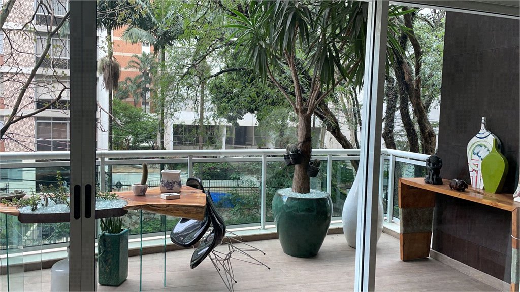 Apartamento à venda com 3 suítes em Perdizes, São Paulo, SP
