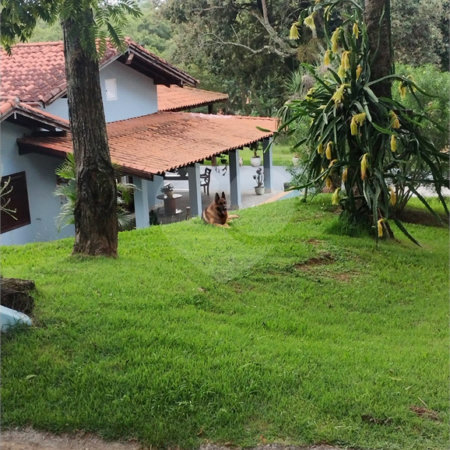 Casa à venda com 5 quartos, sendo 4 suítes, no condomínio Chácaras Flórida, Itu - SP