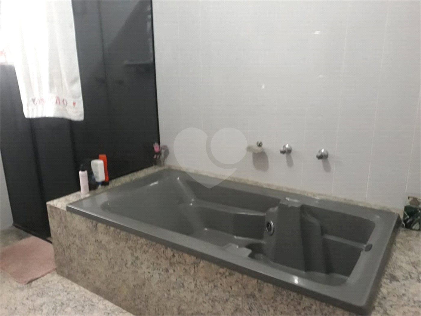 Sobrado à venda com 3 quartos, sendo 1 suíte, em Jardim Flórida, São Roque, SP