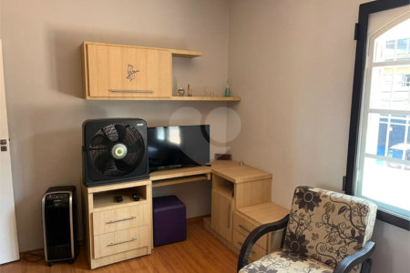 Casa à venda com 2 quartos no Centro, Diadema, SP
