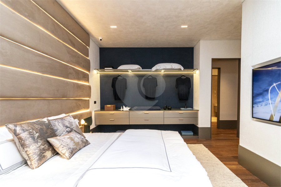 Apartamento à venda com 4 suítes em Jardim Guedala, São Paulo, SP