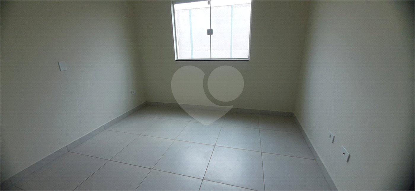 Sobrado à venda com 3 quartos, sendo 1 suíte, em Laranjeiras, Caieiras, SP