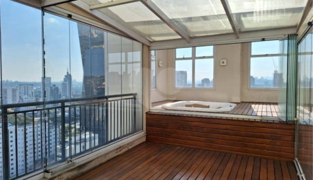 Cobertura à venda com 2 quartos, sendo 1 suíte,  em Pinheiros, São Paulo, SP