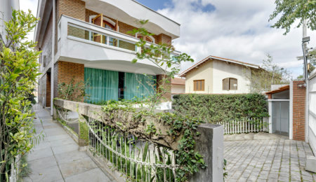 Casa à venda com 3 quartos, sendo 1 suíte,  em Alto da Boa Vista, São Paulo, SP