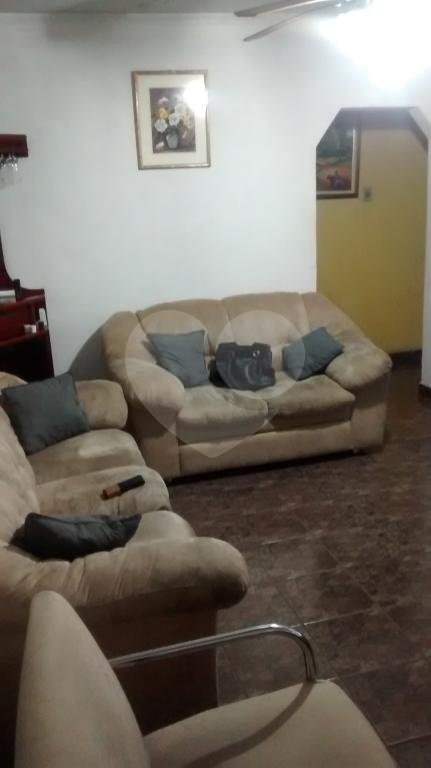 Casa à venda com 4 quartos, sendo 1 suíte, em Parque Vitória, São Paulo, SP