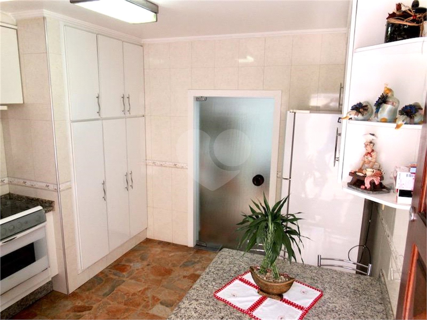 Sobrado à venda com 3 quartos, sendo 1 suíte, em Vila Moraes, São Paulo, SP