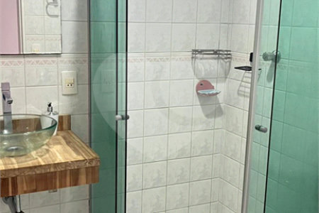 Apartamento à venda com 3 quartos em Cidade Líder, São Paulo, SP