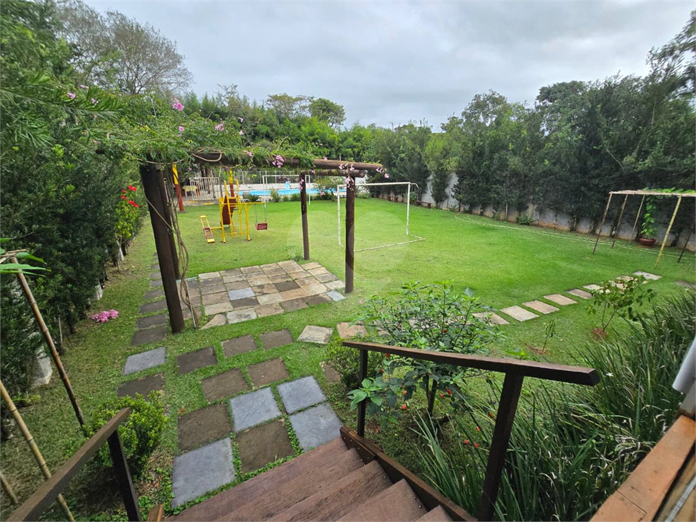 Chácara à venda com 3 quartos, sendo 1 suíte, em Cercadinho, Alambari, SP