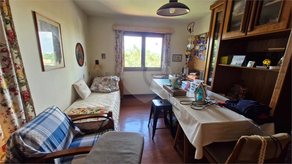 Sobrado à venda com 4 quartos, sendo 1 suíte, em Tremembé, São Paulo, SP