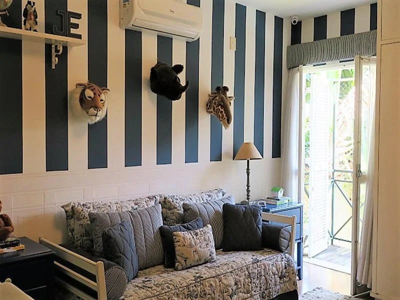 Casa à venda com 4 quartos, sendo 2 suítes, em Jardim Morumbi, São Paulo, SP
