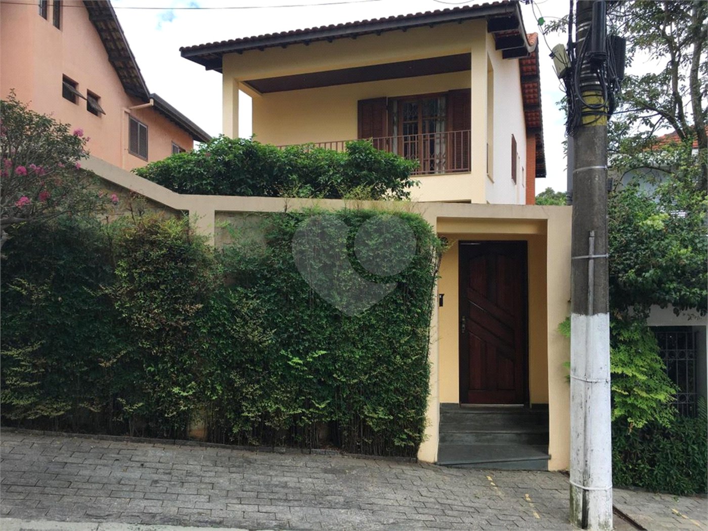 Casa à venda com 4 quartos, sendo 2 suítes,  em Vila Suzana, São Paulo, SP