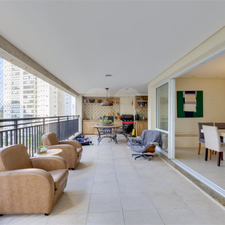 Apartamento à venda com 4 suítes em Jardim Marajoara, São Paulo, SP