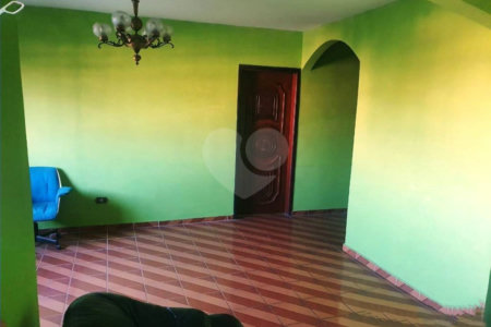 Casa de Vila à venda com 3 quartos em Jardim São Roque, São Paulo, SP