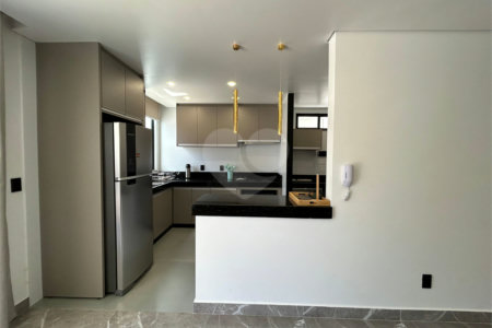 Apartamento à venda com 2 quartos, sendo 1 suíte, em Taperapuan, Porto Seguro, BA