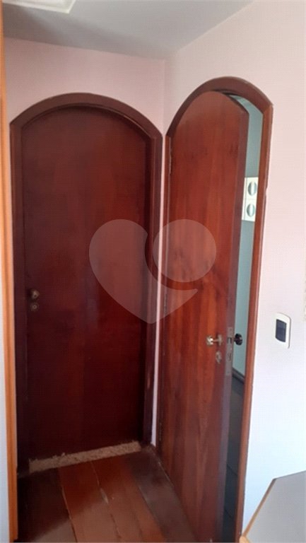 Sobrado à venda com 3 suítes em Jardim Vila Galvão, Guarulhos, SP