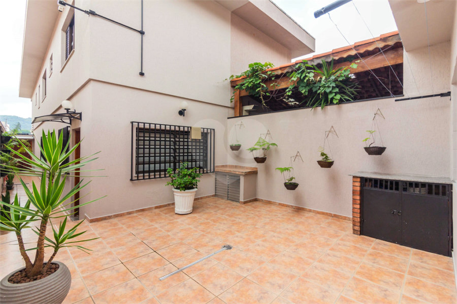 Casa à venda com 3 quartos, sendo 1 suíte, em Horto Florestal, São Paulo, SP