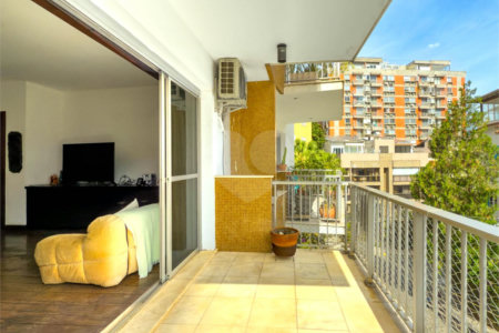 Apartamento à venda com 3 quartos, sendo 1 suíte,  em Lagoa, Rio de Janeiro, RJ