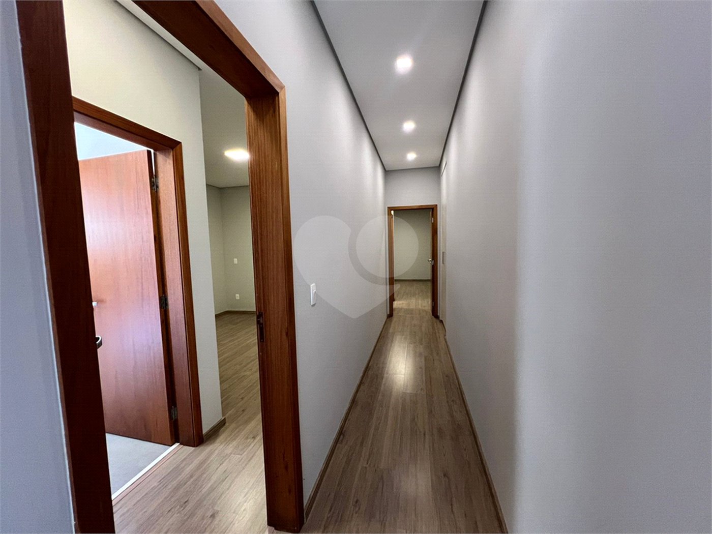 Casa à venda com 3 suítes no condomínio Alphaville Nova Esplanada, Votorantim - SP